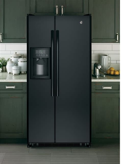 While picking out features and finishes is part of the fun, knowing where to begin is equally important. GE GSS20ETHBB 32 Inch Side-by-Side Refrigerator with 20.0