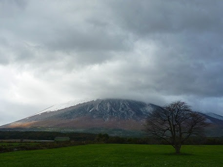岩手山 初冠雪 10年10月27日 マニハチ