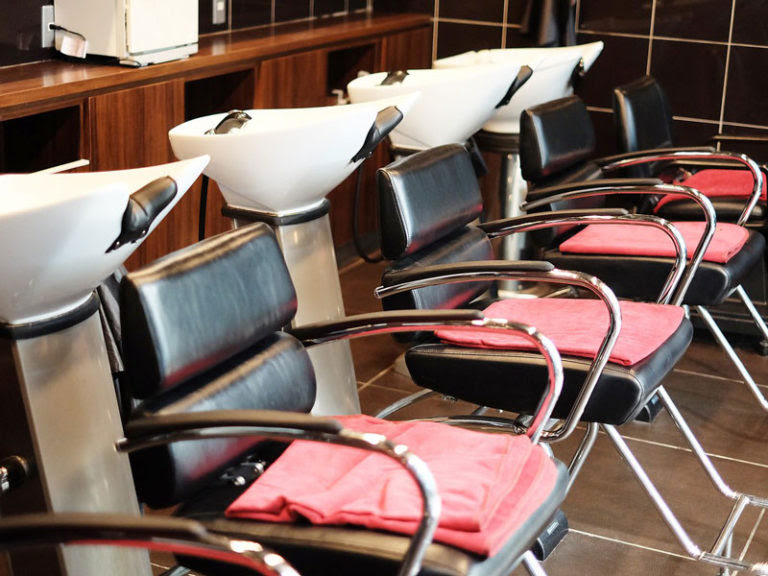 八王子美容室quatro ヘア ネイル まつげエクステ 京王八王子駅目の前