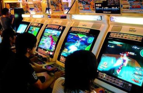 衝撃 あるゲーセンの格ゲーで勝ち続けると開発者が出てきてボコボコにされる都市伝説が 年後まさかの真実が判明 はちま起稿