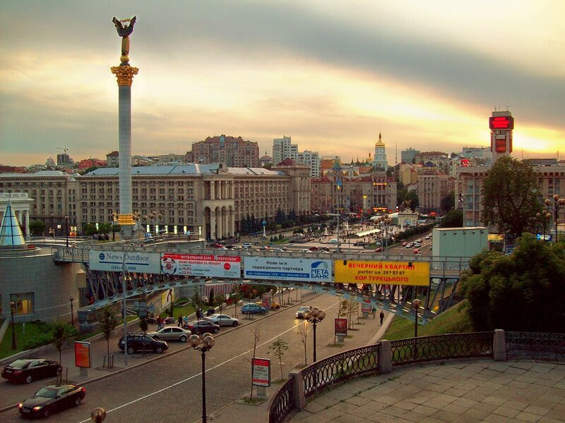 Институтская и Майдан Незалежности