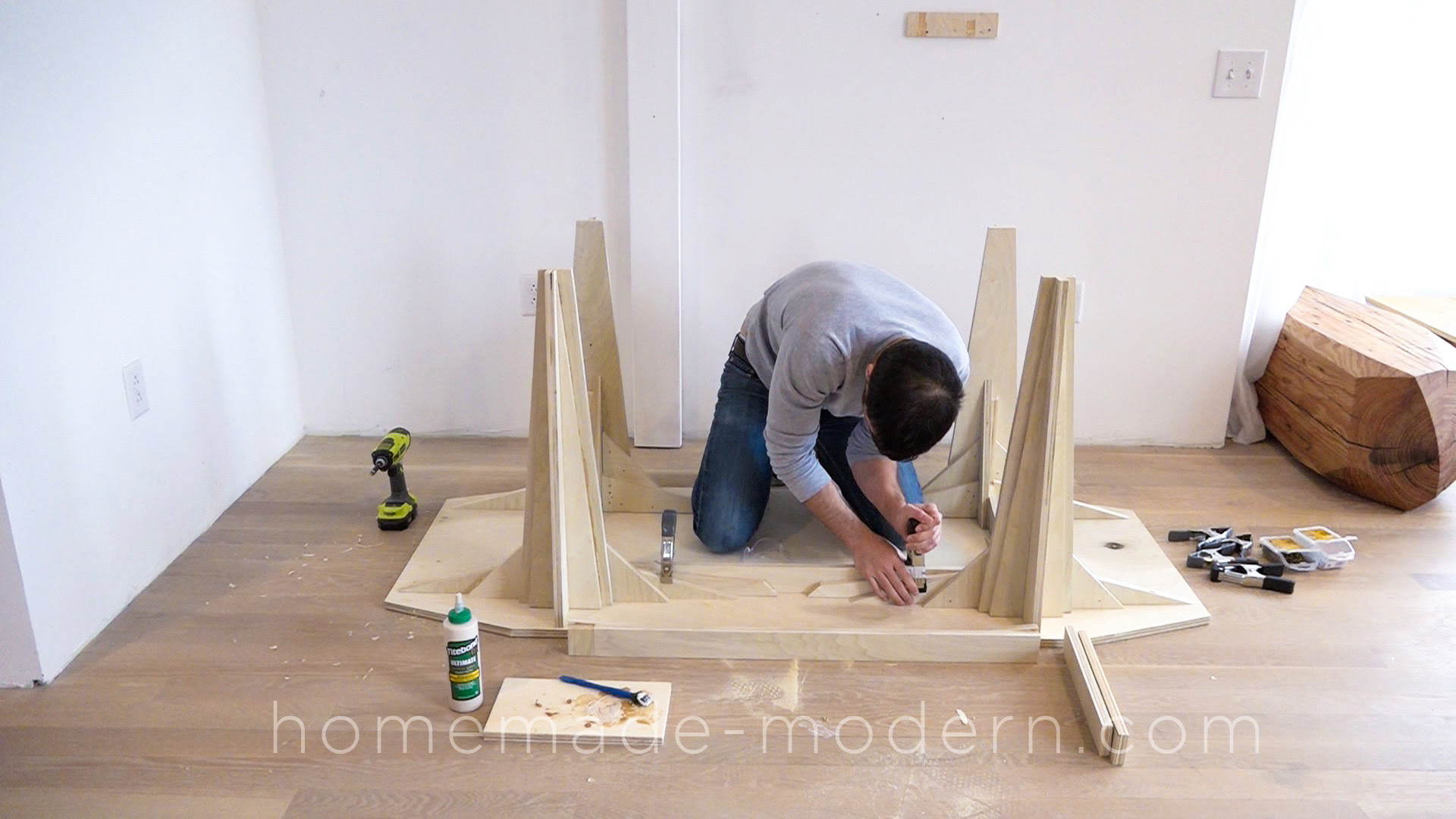 HomeMade Modern EP110 Plywood Table