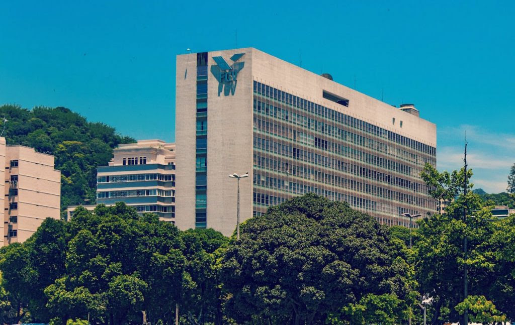 FGV - ISAN/FGV - Instituto Superior de Administração e ...