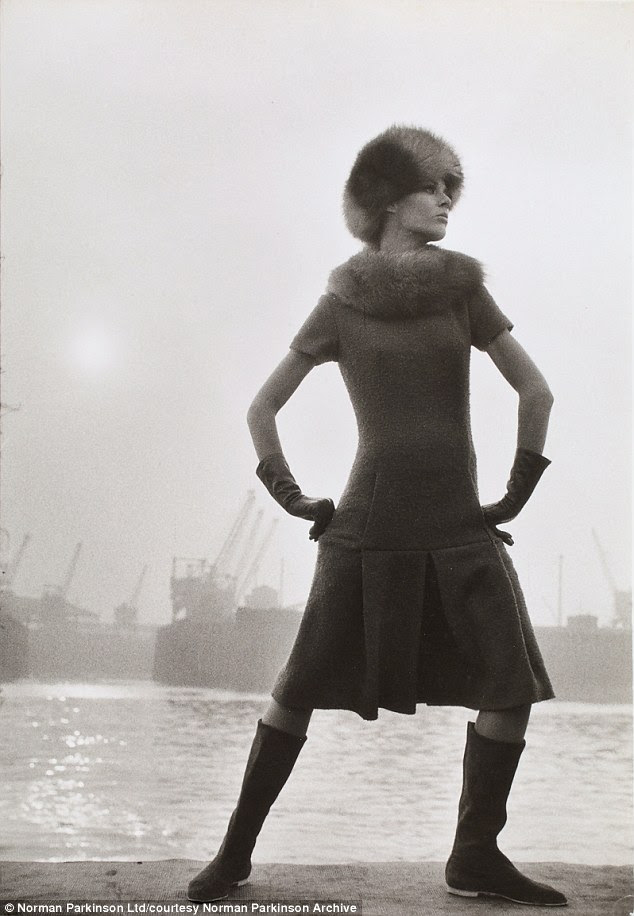 Queen Magazine1962 model wearing Rembrant