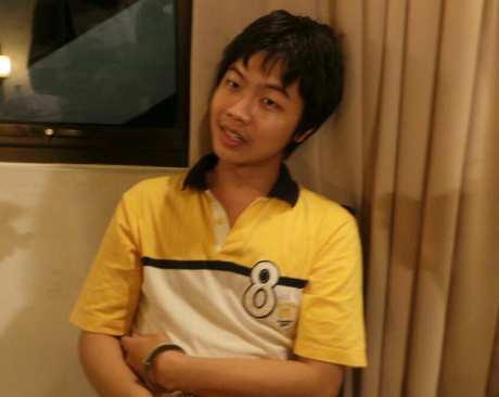 http://images.detik.com/content/2013/11/09/10/080352_ricky.jpg