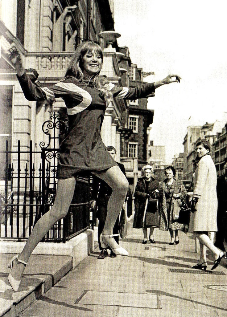 Pattie Boyd in London's West End, showing off a design of the Quorum Autumn Collection, designed by Ossie Clark - 21 April 1966