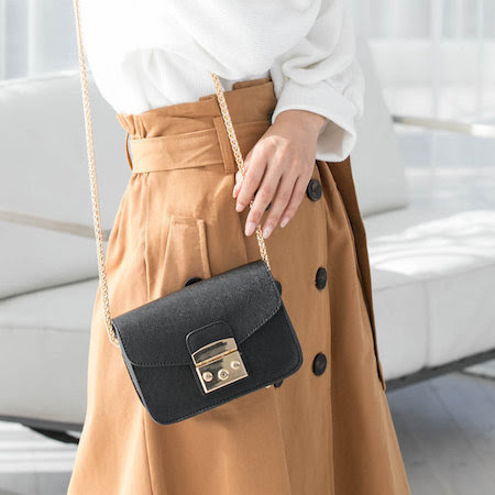 Fifthの人気商品 フラップチェーンショルダーバッグ をレビュー