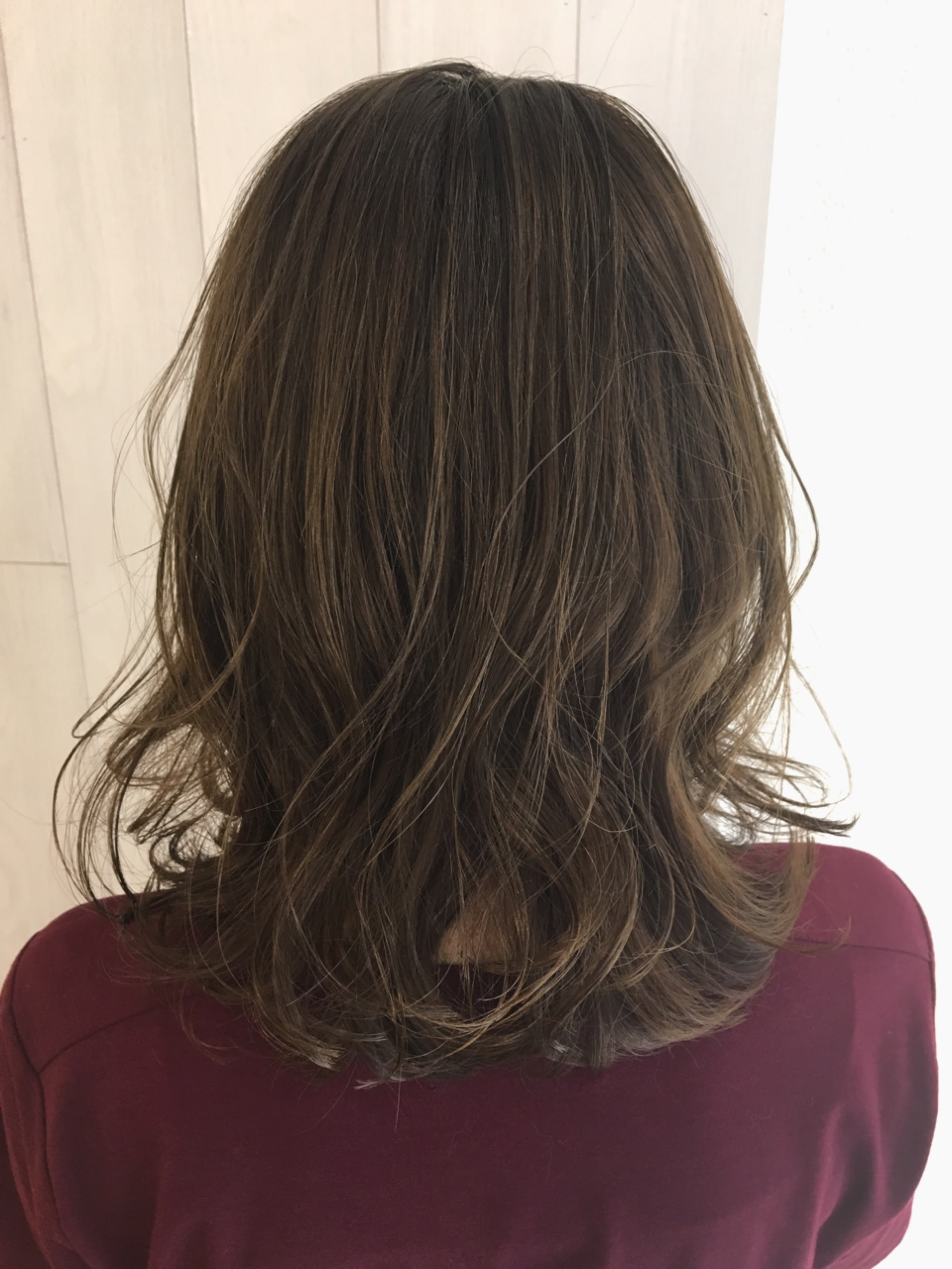 秋のヘアカラー ハイライトの次はローライトで立体感をプラス Difino公式ホームページ 青山 表参道 赤坂の美容院