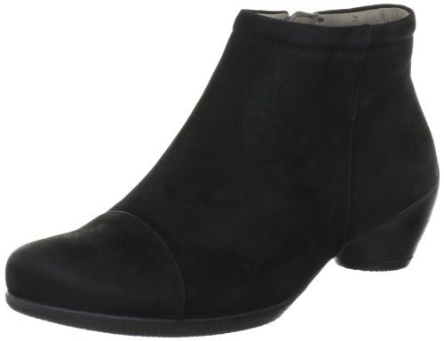 ECCO Womens Sculptured Ankle Bootie