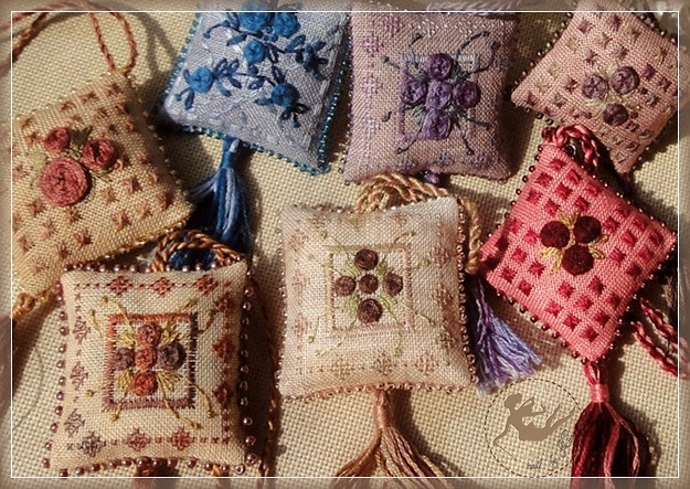 Atalie_freebies_closer_by Nina_2010july
