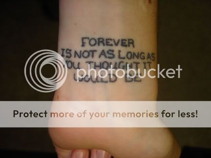 Foto: picture-alliance / Pressefoto UL/picture alliance Tattoos gehören bei