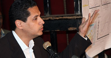 الشاعر عبدالرحمن يوسف