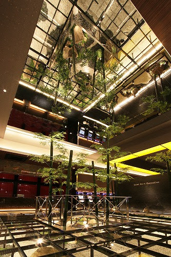 パチンコ ランドマークex 店舗デザイン 店舗設計 姫路 空間デザイン 内装工事 繁盛店作りのマツヤアートワークス
