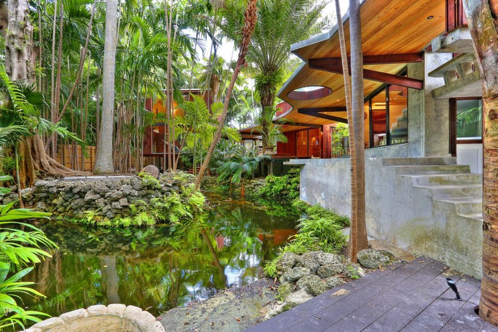 059-Exterior-2828951-large