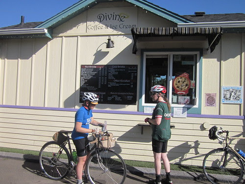 Drive-up ice cream, Lesli and Michal
