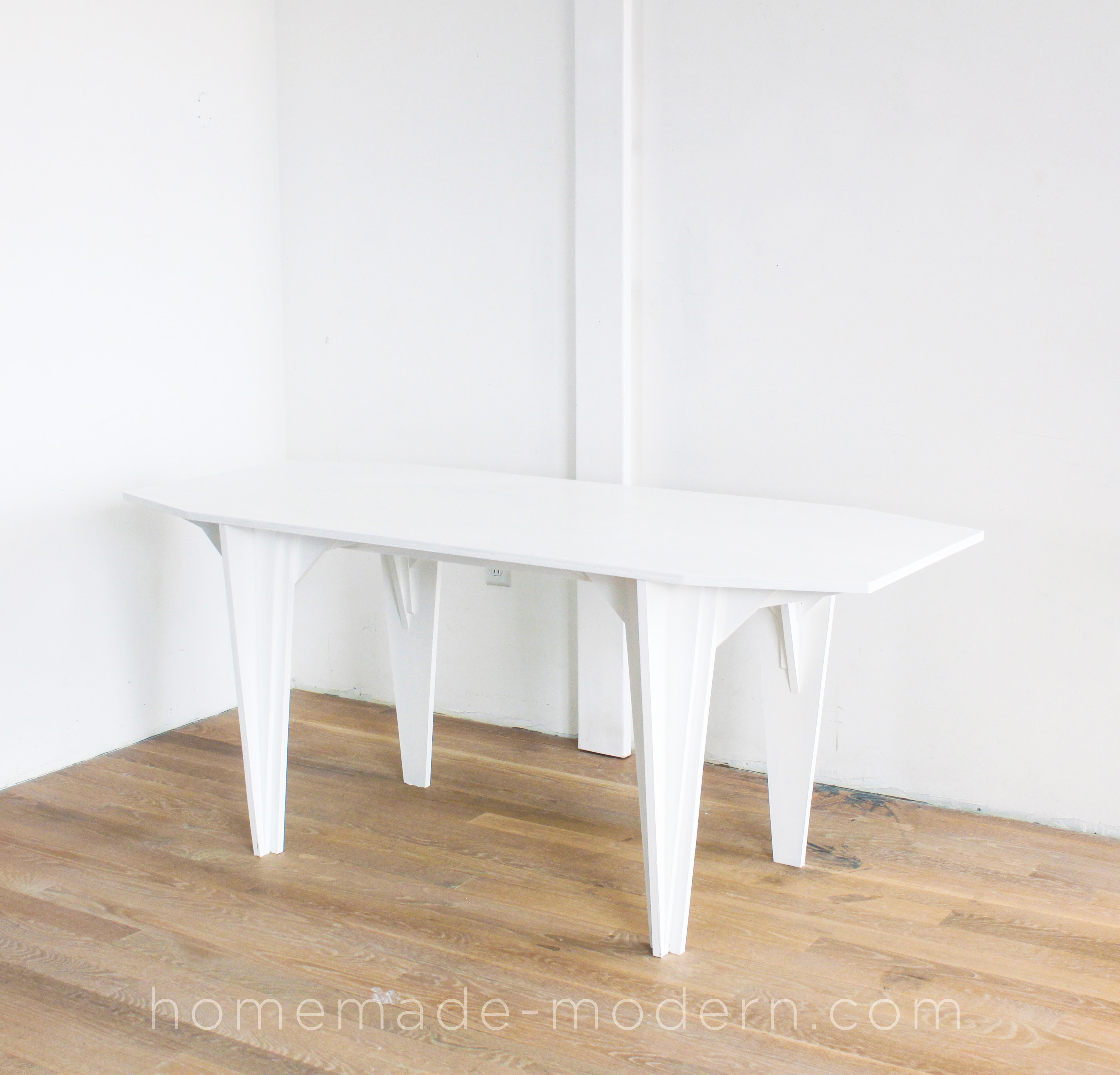 HomeMade Modern EP110 Plywood Table
