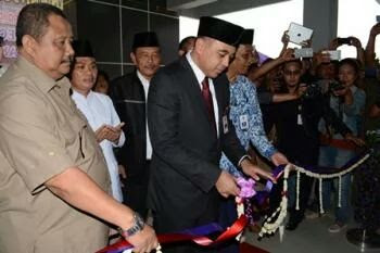 Bupati Zaki Iskandar Resmikan Kantor Kecamatan Kosambi
