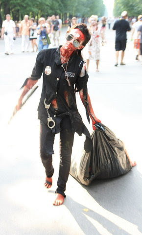 Zombie Walk in Saint Petersburg, Russia (85 pics)