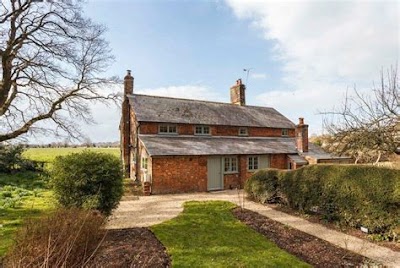 Meadow Cottage Wimborne: A Relaxing Retreat In The English Countryside