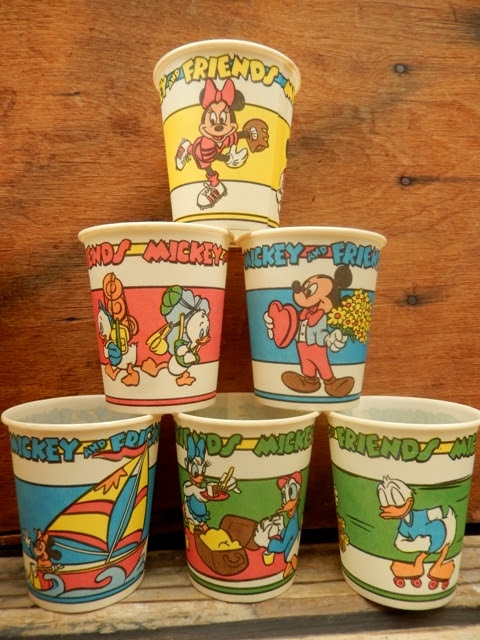 ミッキーマウスの70 Sブックホルダーとディズニーキャラクターの80 S紙コップ100個セット Jack S Mart Owner Blog
