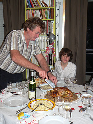 philippe découpe le chapon.jpg