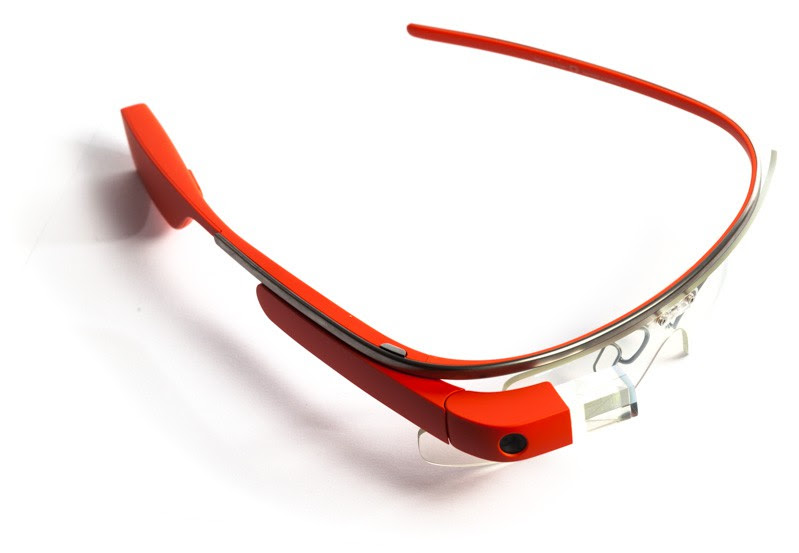 Google Glass teardown 2 فيديو : نظارة Google Glass تتعرض للتدمير برشاش