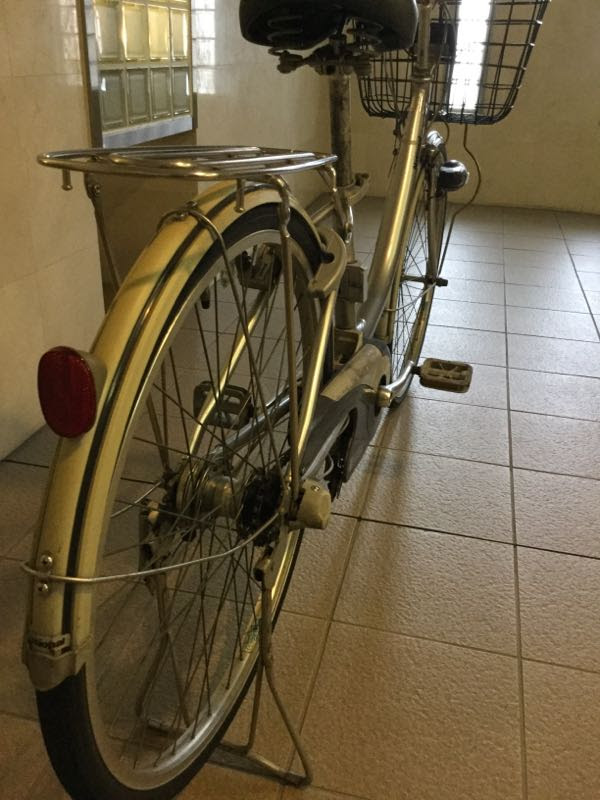 自転車 の アキ