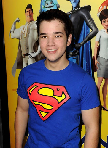 nathan kress shirt off 2010. nathan kress 2010.