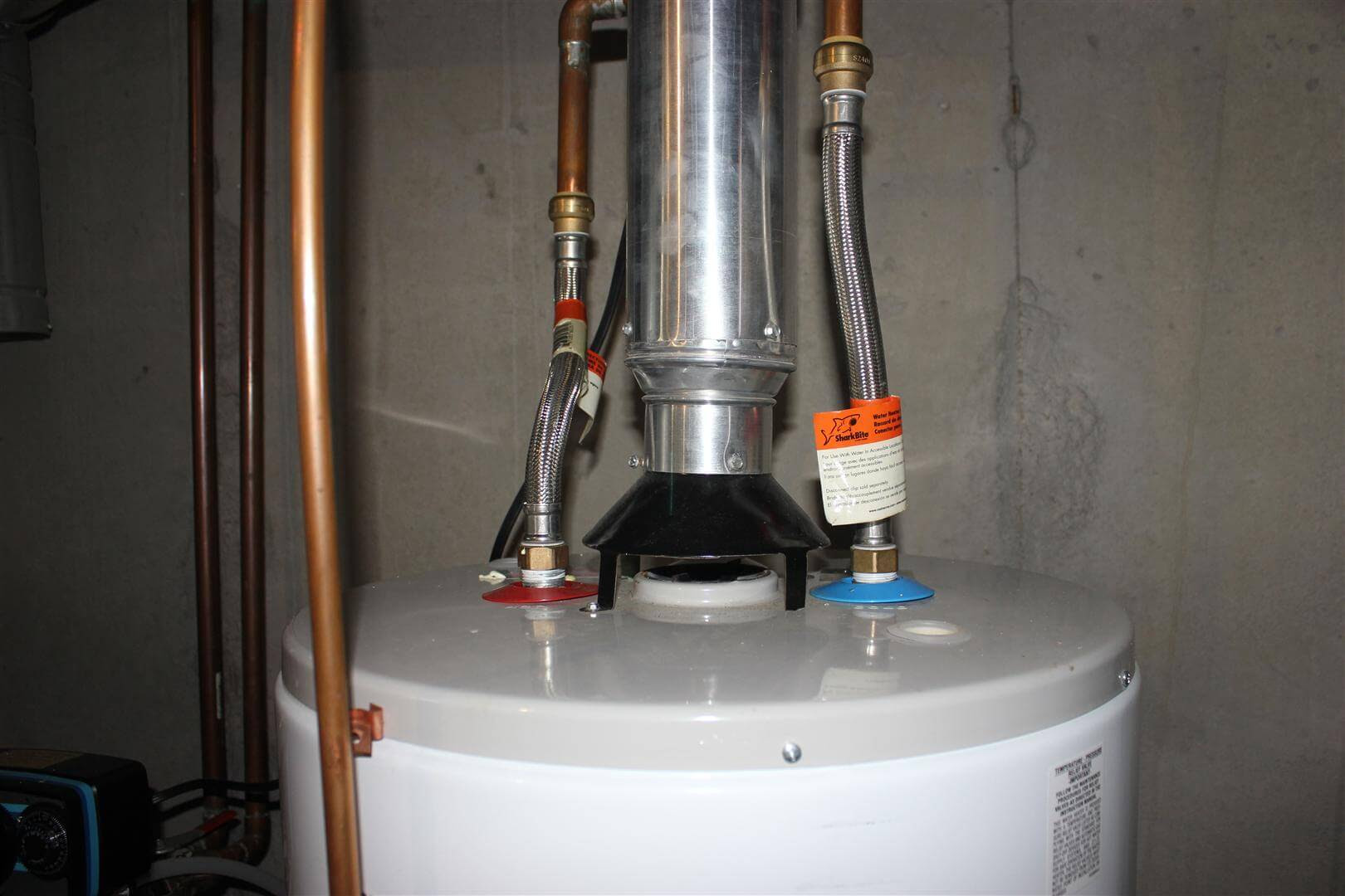 Water heater flex pipe