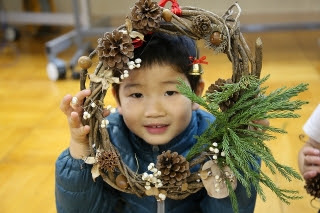 活動レポート 自然素材で クリスマスリースつくり こどもエコクラブ