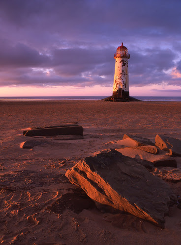 The Crooked Lighthouse .... by jon9600