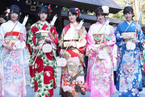 18年成人式のメンズ髪型の人気はこれだ 同窓会の幹事は誰という疑問や 着物の人気色 スーツに合う髪型を紹介