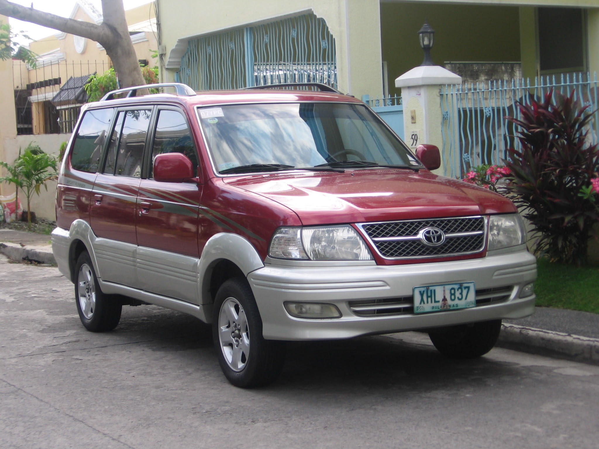Toyota Kijang - theautomotiveweb.com