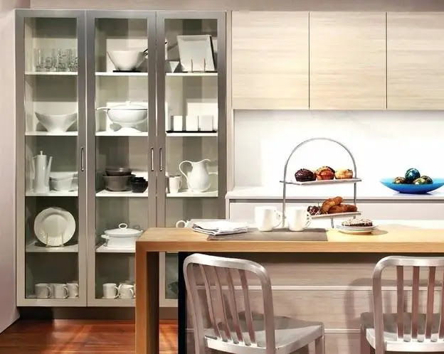  Even though a drinking glass cloth is delicate 10 Glass Kitchen Cabinets Ideas, Make Your Kitchen “Fragile”