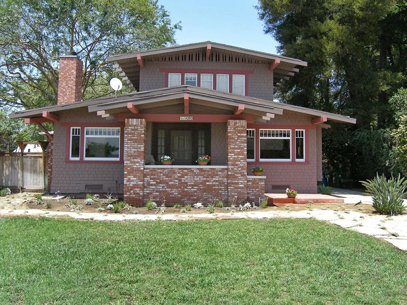 1913 Craftsman Bungalow in Van Nuys, California ...