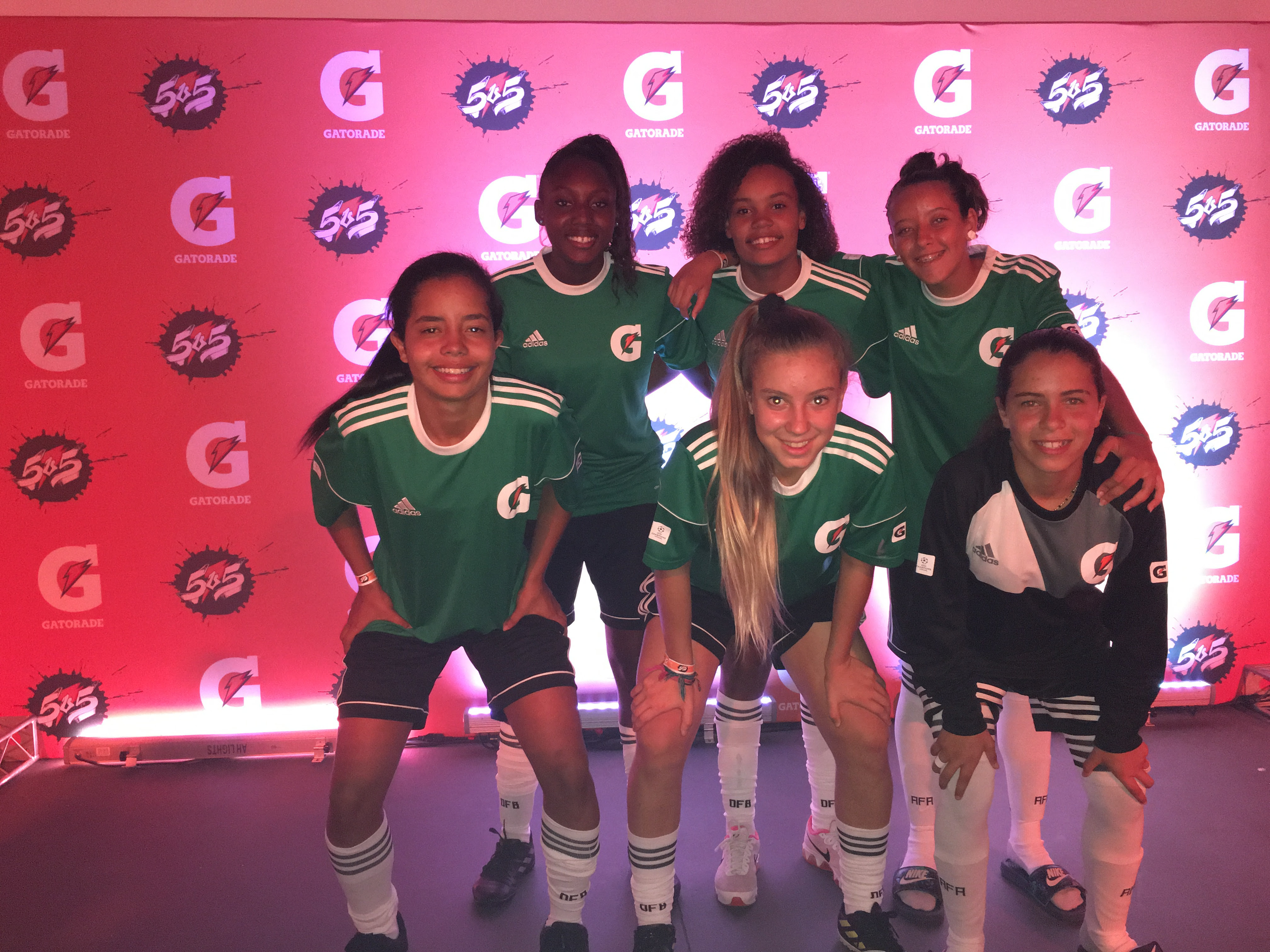 Como O Futebol Levou Meninas Da Periferia De Sao Paulo Para Barcelona Dibradoras