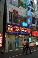 カラオケ館 吉祥寺南口店 メディアの棚