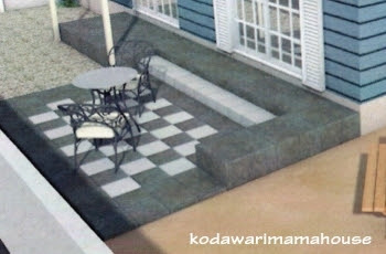 こだわりすぎるａ型ママのおしゃれな輸入住宅づくり 外構 貼り分けでオシャレに 低い変形型タイルデッキのデザイン公開