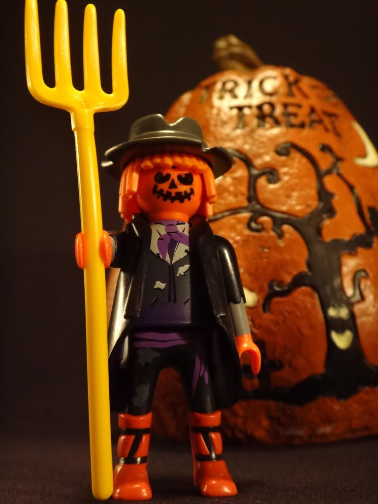 Playmobil blind bag series 3 pumpkin man