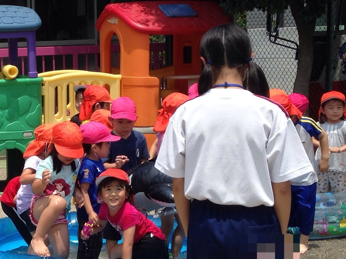 水遊び しらぎくようちえん