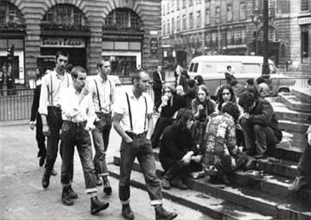 イギリスファッションの歴史 1970年代以降 イギリスファッションブランド Mamnick Tokyo