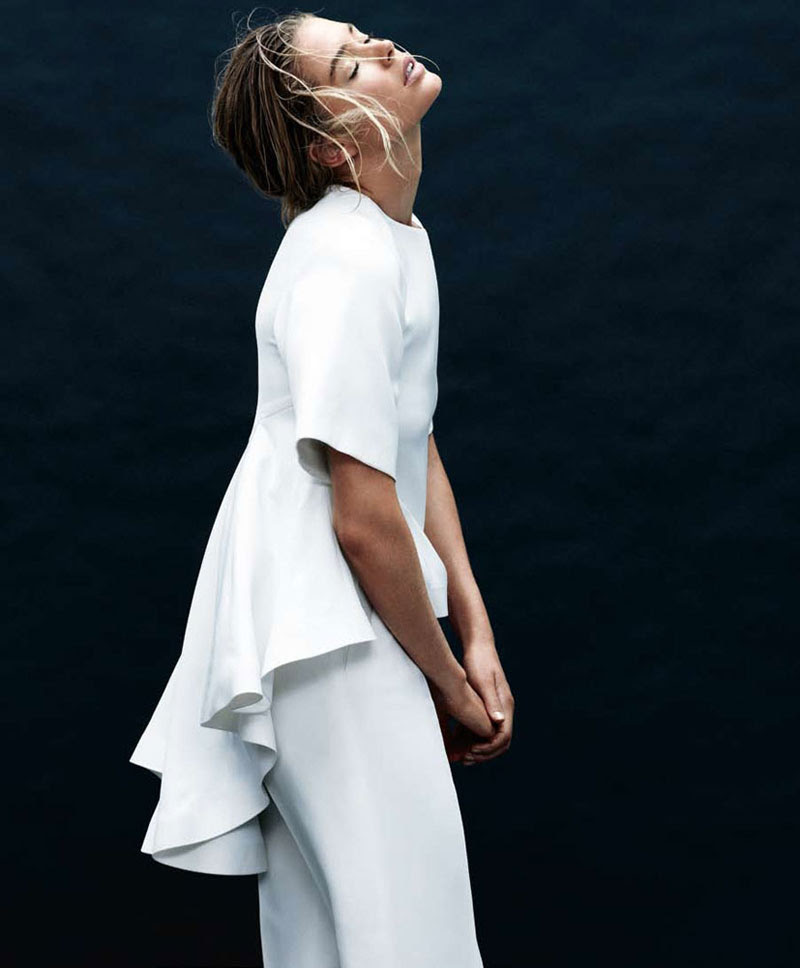 Fashion Model Doutzen Kroes, Vogue, Style inspiration, Fashion photography, Long hair