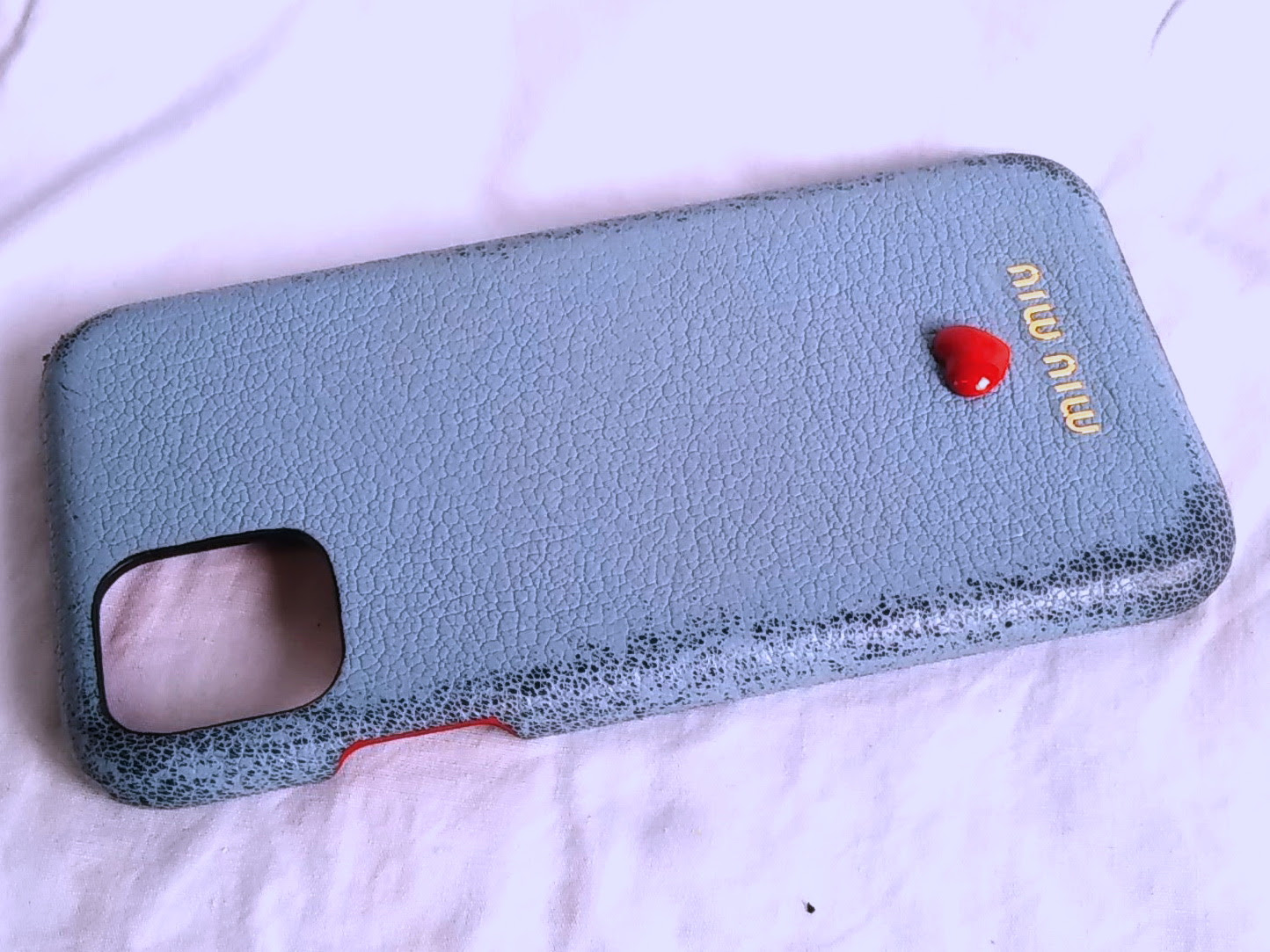 ミュウミュウのスマホケース修理 バッグなど革製品修理 塗り直し 塗り替え キズ補修専門店レザーテック ジオ 湘南
