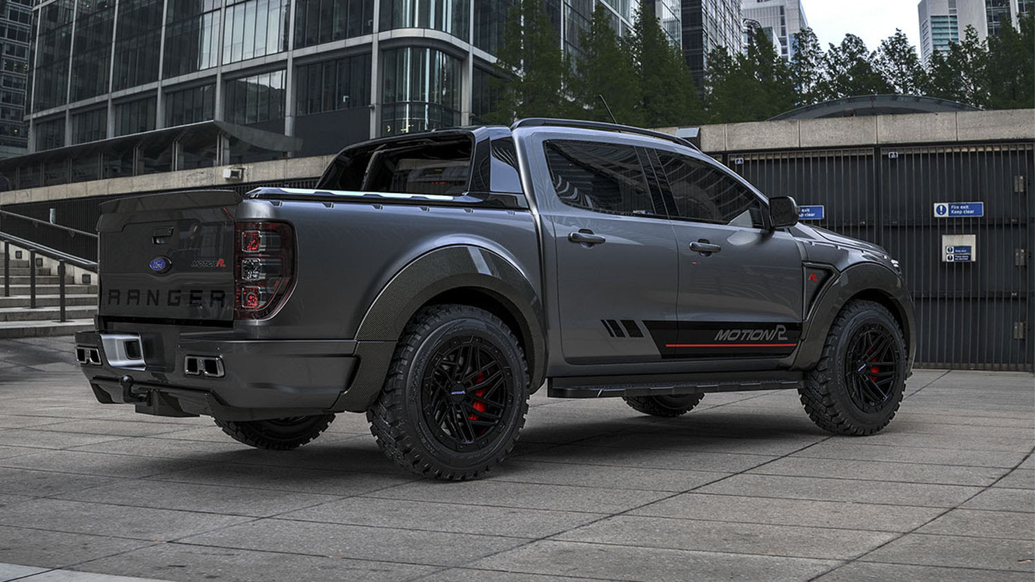 Motion R Ranger Has Carbon Fiber Everywhere
