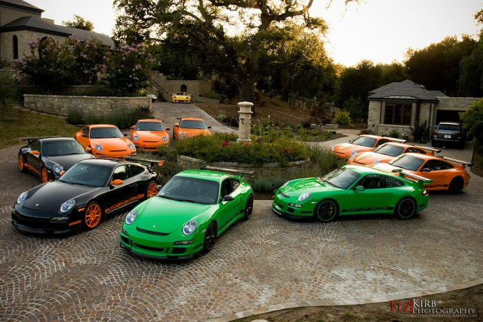 Supercars from Around the World (99 pics)