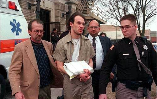 http://murderpedia.org/male.L/images/lotter-john/john-lotter-4.jpg