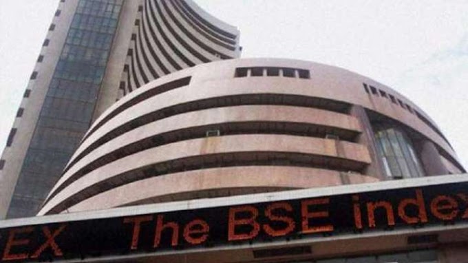 Sensex plunges over 700 points in early trade; Nifty sinks below 17,700