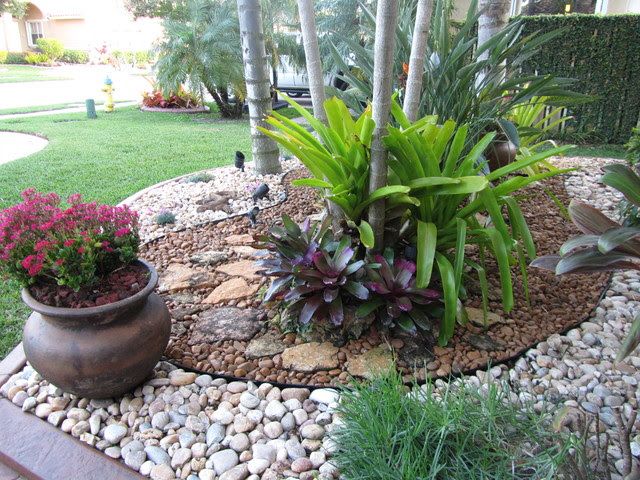 FLA Rock Garden Landscape eclectic-landscape