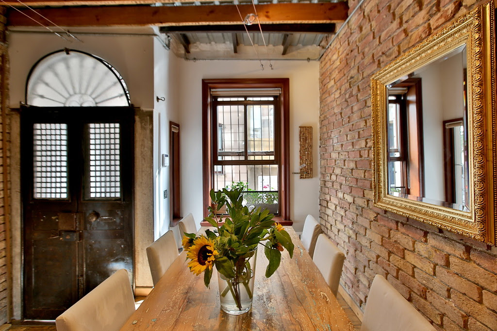 NYTimes A DUPLEX APARTMENT IN ISTANBUL 1