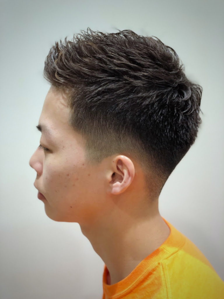 髪型が決まらない 直毛のメンズがかけるべきパーマと理由 高円寺の大人メンズ専門美容室 Barber Chill Chair